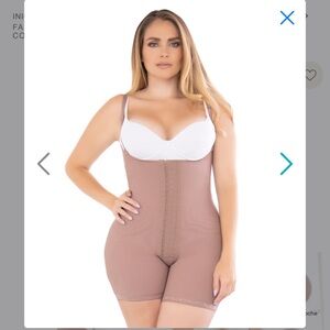 Fájate Colombian post surgery faja with 3 level adjustment mid-thigh compression